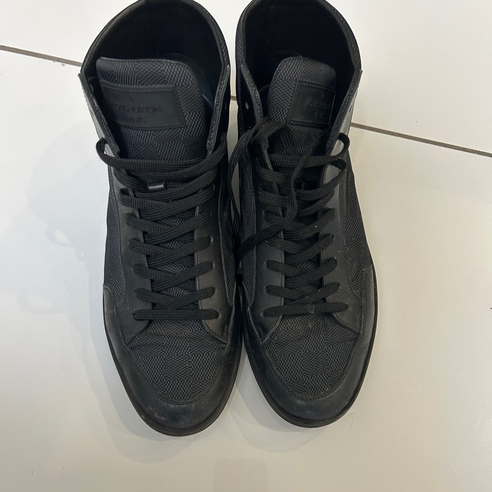 Louis Vuitton Men Sneakers